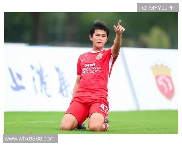 相马勇纪精彩抽射被判越位进球无效球队遗憾错失良机 相马勇纪精彩抽射被判越位进球无效球队遗憾错失良机