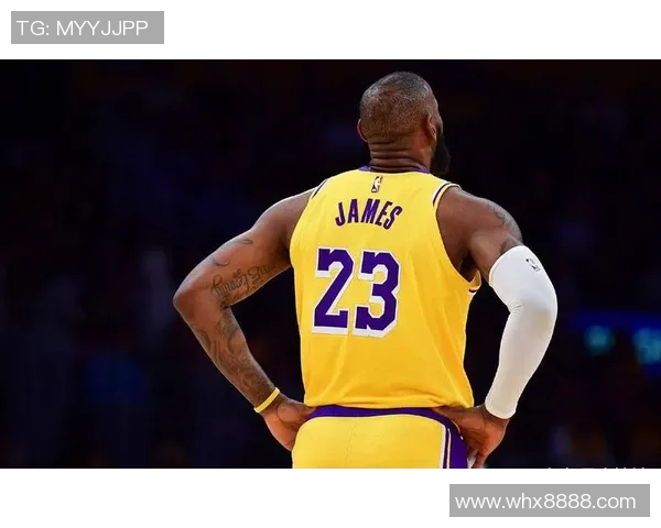 南湾湖人主帅盛赞詹姆斯训练态度专注早到令人难以置信