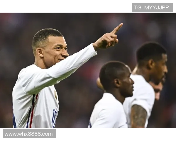 本泽马直言姆巴佩需依赖维尼修斯等队友才能夺欧冠