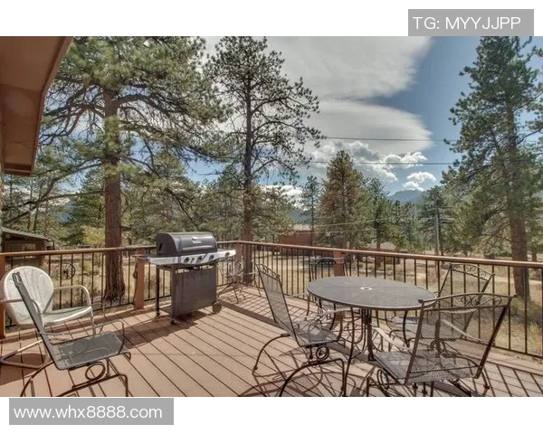 埃斯特旺与家人共同搬入新居，告别酒店生活开启新篇章